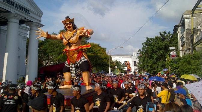 Festival ogoh-ogoh di Kota Semarang, Jawa Tengah. (Liputan6.com/Edhie Prayitno Ige)