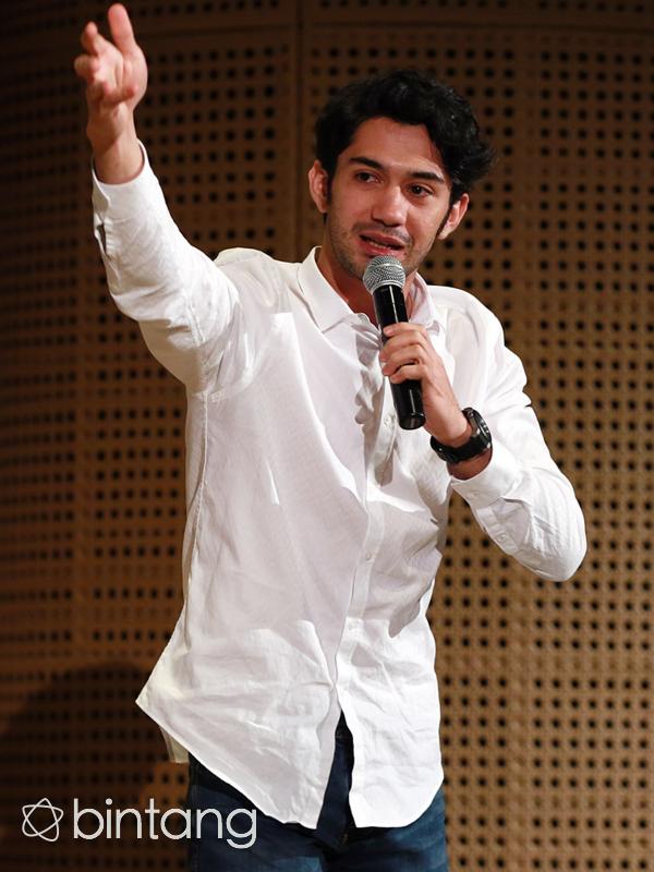 Reza Rahadian lontarkan pujian terhadap dunia industri film Indonesia yang mempunyai kualitas film terbaik yang tak kalah dengan film mancanegara. (Deki Prayoga/Bintang.com)