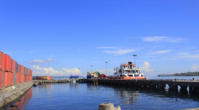  Presiden Joko Widodo atau Jokowi meresmikan lima pelabuhan di kawasan Indonesia Timur sebagai bagian dari perwujudan tol laut. 