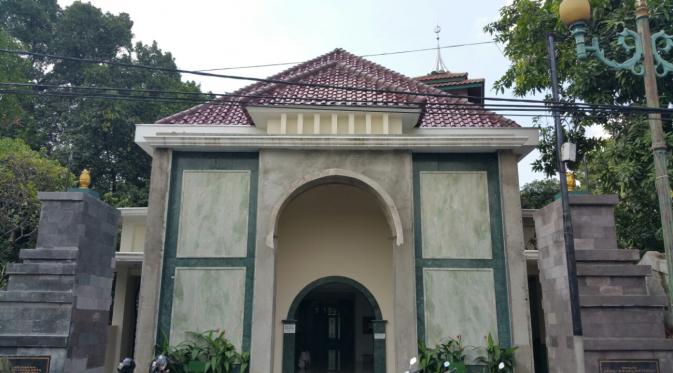 Makam Pangeran Jayakarta (Liputan6.com/ Nanda Perdana Putra)