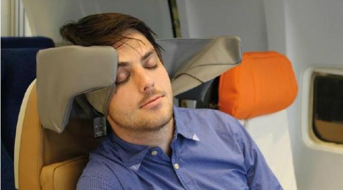 Konsep sandaran kepala untuk kursi kabin masa depan dengan caping yang dapat dilipat. (Sumber news.com.au)