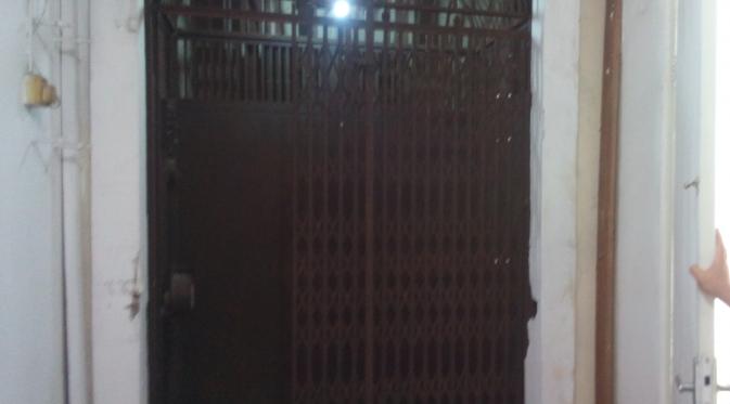Gedung Jiwasraya yang berada di Kota Lama Semarang itu memiliki lift kuno yang telah ada sejak 1859. (Liputan6.com/Edhie Prayitno Ige)