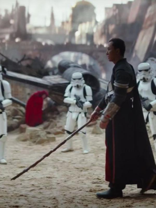 Aktor Hong Kong Donnie Yen di trailer perdana Rogue One: A Star Wars Story. (Disney / LucasFilm)