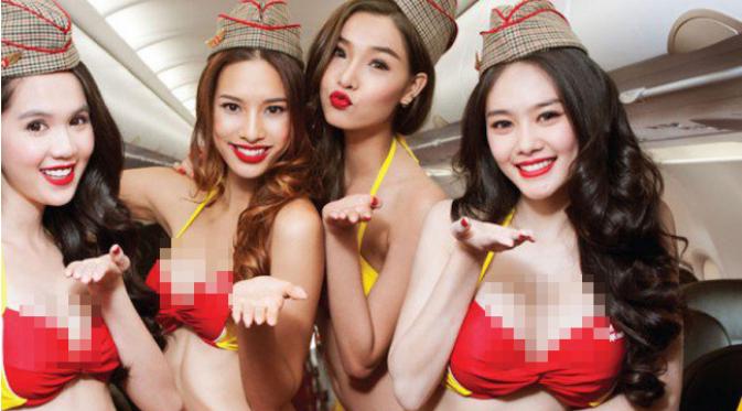 Aksi pramugari seksi VietJet Air ini mendapat pro kontra dari netizen. 