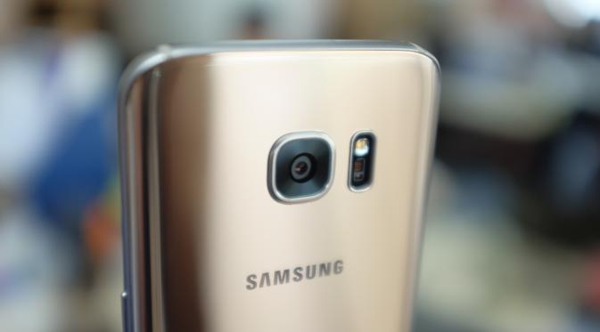 Kamera belakang Samsung Galaxy S7 (Liputan6.com/Iskandar).