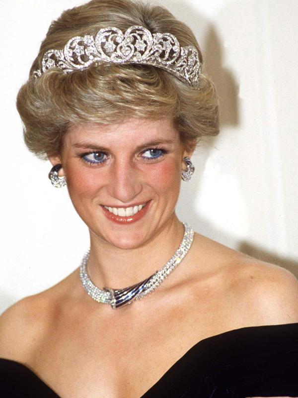 Maskot kecantikan dunia, Lady Diana. (via: dailymail.co.uk)