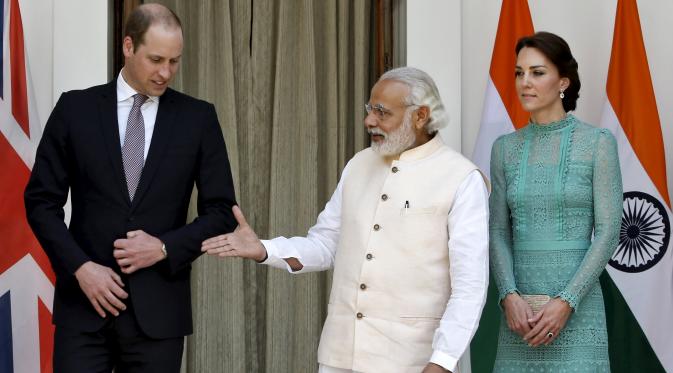 Berdiri di samping PM Modi, Kate Middleton tak sadar 'penderitaan' yang dialami sang suami (Reuters)