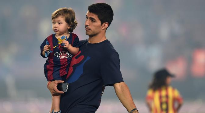 5 Pesepak Bola yang Menjadi Ayah Idaman (AFP/Josep Lago)