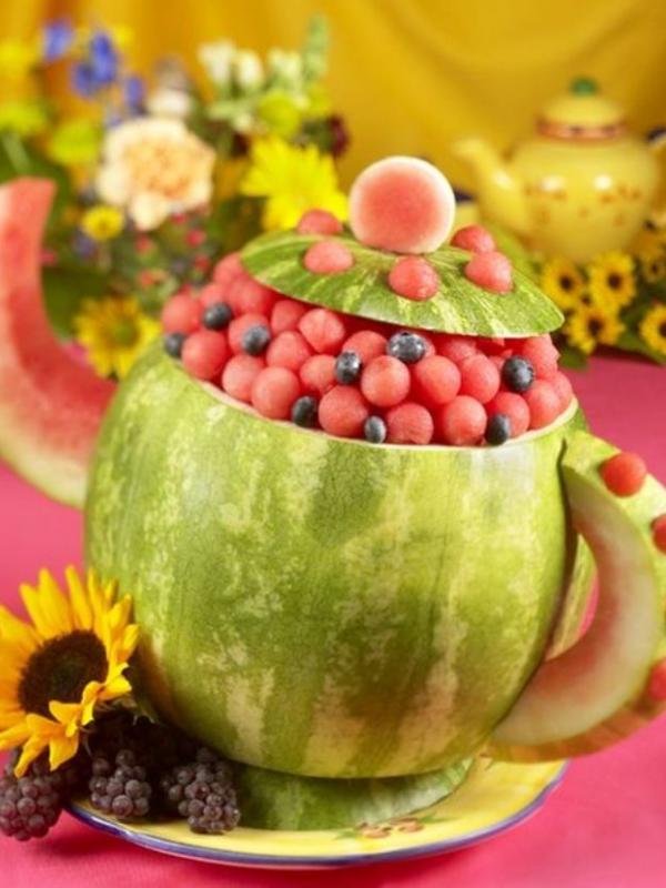 Teko dari semangka. (Via: pinterest.com)