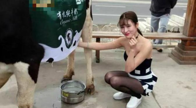 Pemeras susu yang bikin orang gagal fokus. (via: shanghaiist.com)