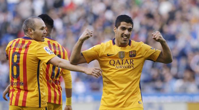 Luis Suarez menciptakan empat gol pada laga melawan Deportivo La Coruna, Rabu (20/4/2016). (Reuters/Juan Medina)