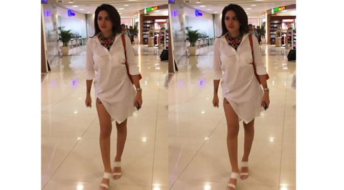 Nikita MIrzani tampil seksi di bandara Ngurah Rai [foto: instagram/chrisdian_adi]