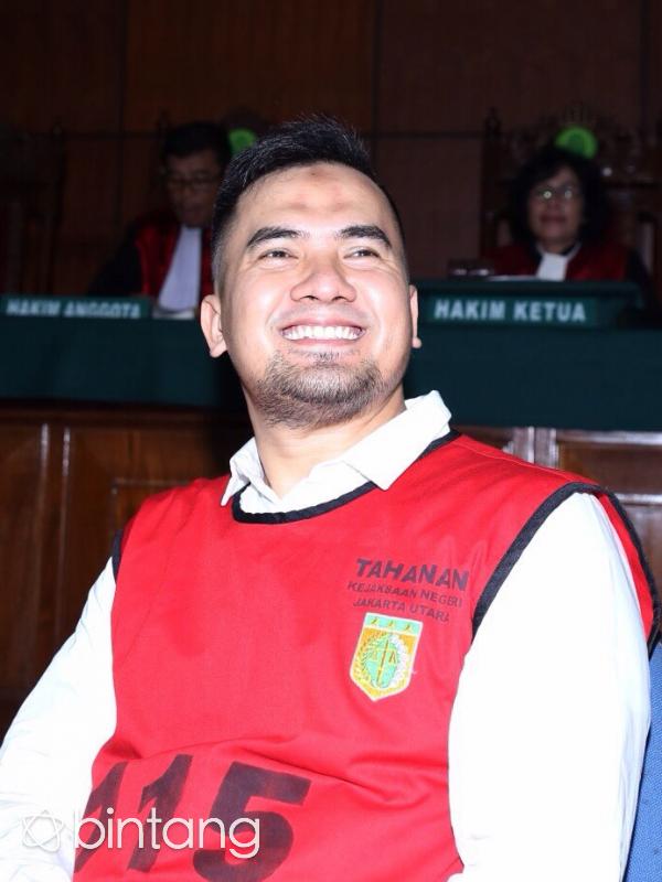 Foto Saipul Jamil di Pengadilan Negeri Jakarta Utara (Andy Masela/bintang.com)