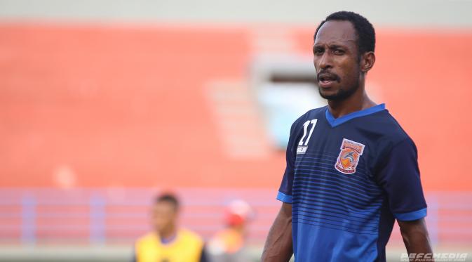 Gerald Pangkali datang sebagai pemain bertahan yang berpengalaman untuk membela PBFC di Torabika Soccer Championship 2016. (Liputan6.com/Istimewa/Dokumentasi PBFC).