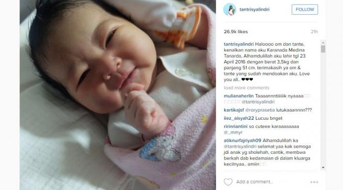 Tantri Kotak Kenalkan Anak ke Instagram