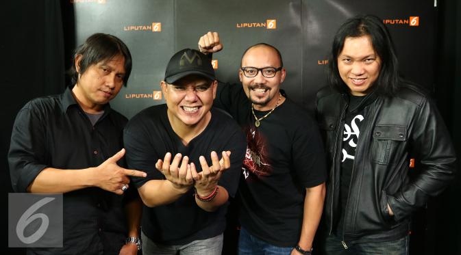 Musikimia beranggotakan Fadly (vokal), Rindra (bass), Yoyo (drum), dan Stephan (gitar). (Liputan6.com/Gempur M Surya)