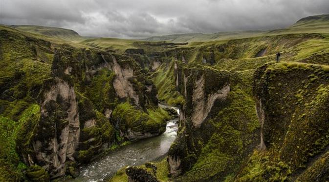 Tebing Islandia (Wonderlist.com)