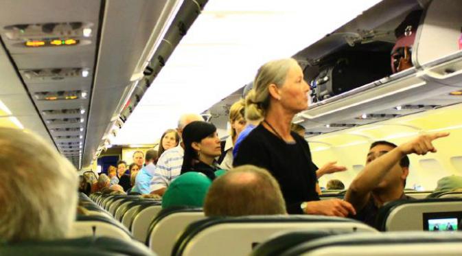 Ternyata, ada saja sejumlah pelanggaran tata krama dalam penerbangan yang sering kita lakukan tanpa disadari. (Sumber Flickr via news.com.au)