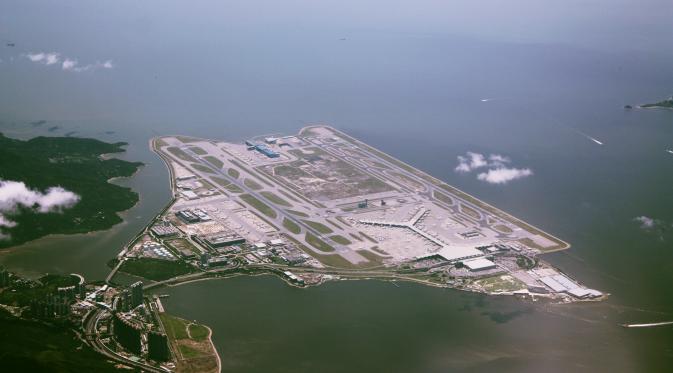 Bandara Internasional Hong Kong (Wikipedia)