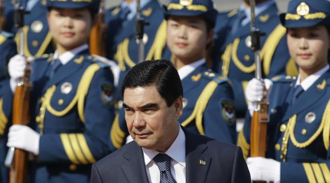 Presiden Turkmenistan, Gurbanguli Berdymukhamedov dulunya berprofesi sebagai dokter gigi  (sumber:scmp.com)