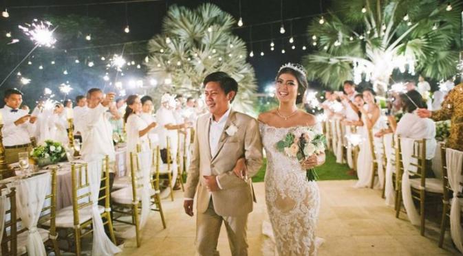 Raya Kohandi dan Abbo menikah di Bali. (Instagram @rayakohandi244)