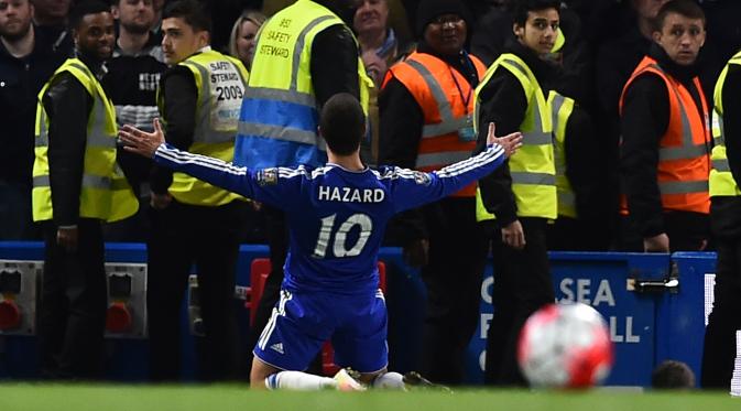 Eden Hazard tolak ikut jejak Mourinho gabung MU. (AFP PHOTO/BEN STANSALL) 