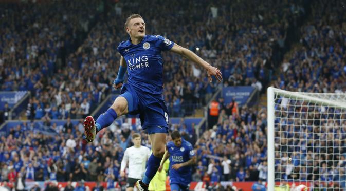 Vardy melakukan selebrasi usai jebol gawang Everton (Reuters)