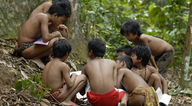 Kaum betina di kelompok Orang Rimba tak boleh difoto. (istimewa))