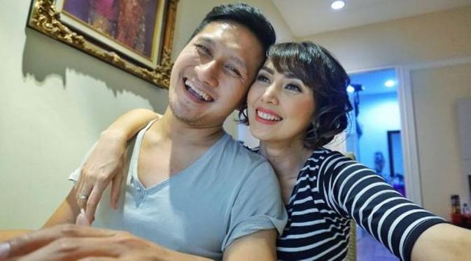 Arie Untung dan Fenita [foto: instagram]
