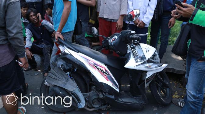 Ini Foto-foto Kecelakaan Beruntun di Pasar Rumput. (Foto: Bintang.com/Galih W Satria)