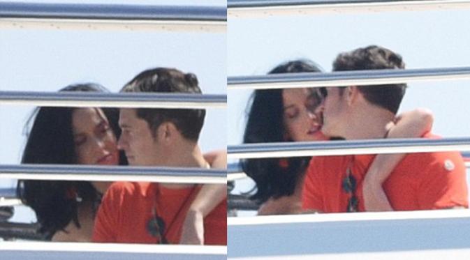 Kemesraan Katy Perry dan Orlando Bloom di sebuah kapal pesiar di Cannes. 