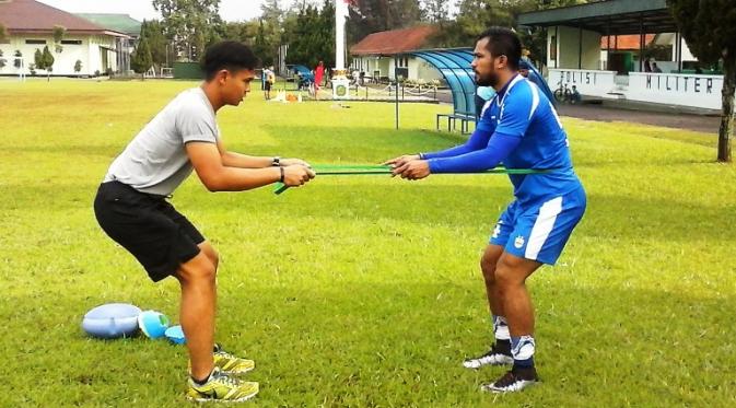 Zulham Zamrun, sudah siap tampil membela Persib. (Bola.com/Erwin Snaz)