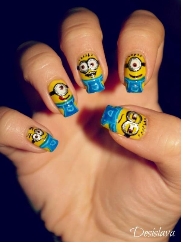 Kuteks dengan gambar Despicable Me. (via: Boredpanda.com)