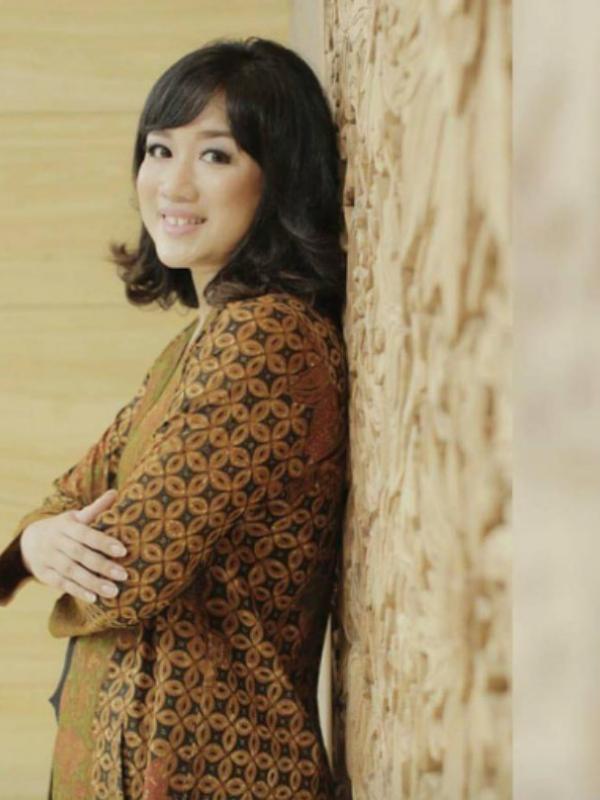 Amanda Hartanto, perancang dan pemilik brand Amanda Hartanto Batik