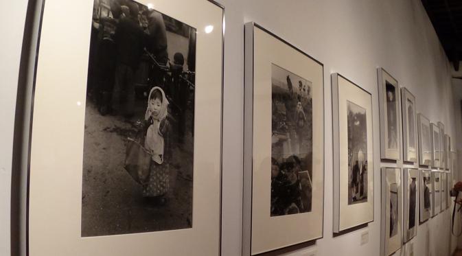 Foto dalam pameran yang digagas Kedutaan Jepang bersama Bentara Budaya Jakarta. (Liputan6.com/Citra Dewi)