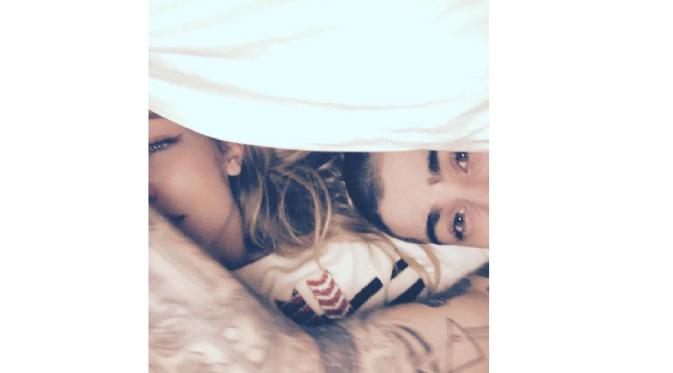 Gigi Hadid tidur mesra dengan Zayn, (Instagram)