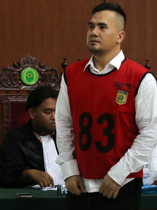 Saipul Jamil menjalani sidang lanjutan kasus pelecehan seksual di Pengadilan Negeri Jakarta Utara, Senin (23/5/2016). [Foto: Herman Zakharia/Liputan6.com]