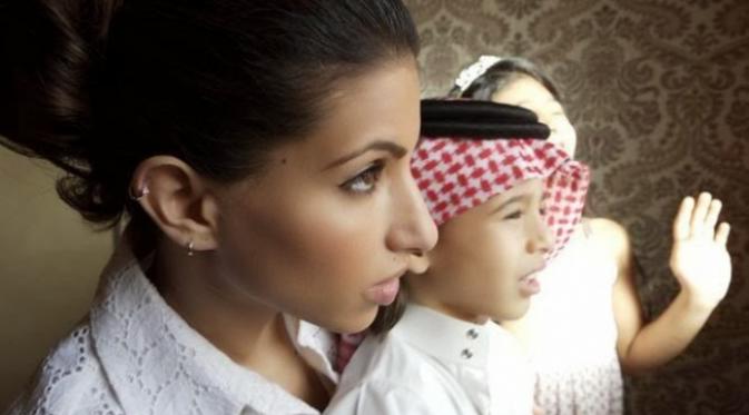 Putri Arab, Deena Abdulaziz Al-Saud memiliki penampilan yang berani dan mandiri
