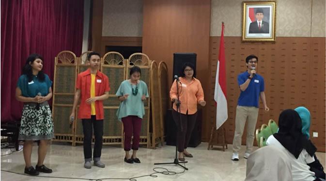 WikiEdu Indonesia lahir karena adanya keprihatinan mengenai minimnya referensi berbahasa Indonesia mengenai berbagai istilah pendidikan.