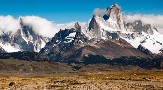 PATAGONIA, ARGENTINA AND CHILE. Sumber : purewow.com