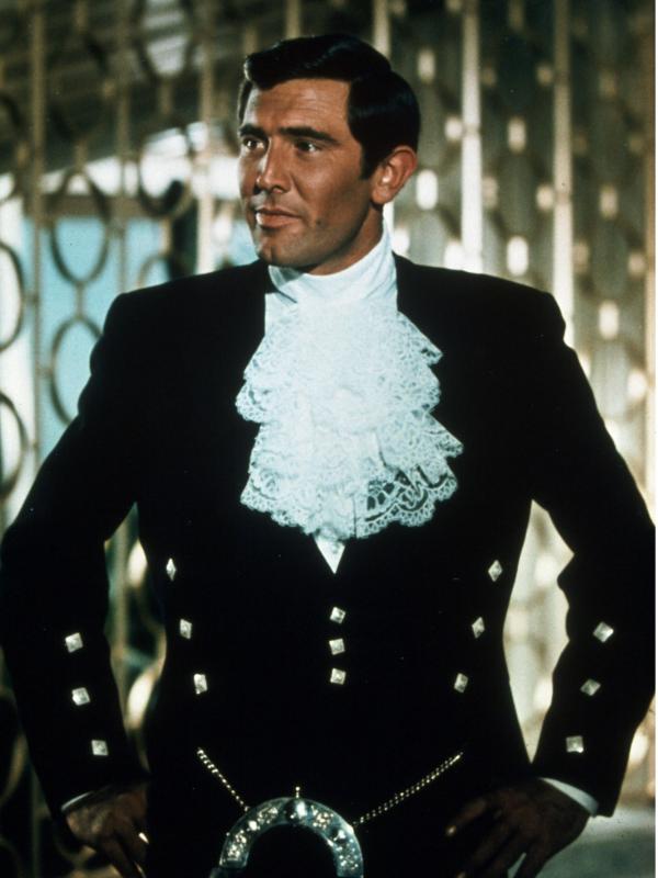 George Lazenby sebagai James Bond. Foto: via digitalspy.com