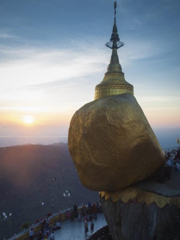 Golden Rock, Myanmar. (Rough Guides)