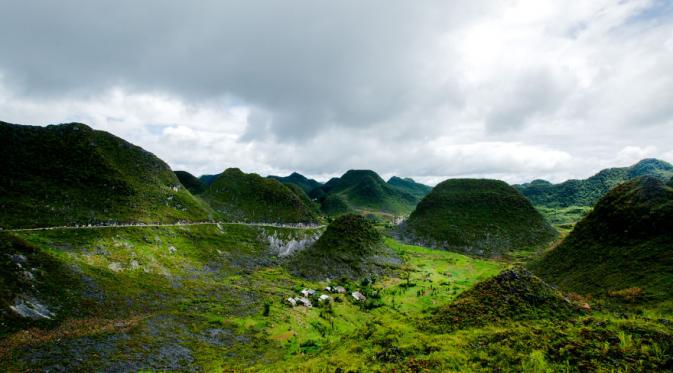 Dong Van, Vietnam. (Rehahn/Bored Panda)