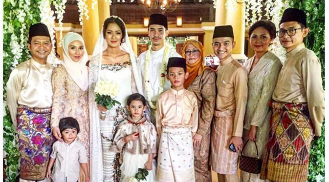 Suasana pernikahan Prisia Nasution dan Iedil Putra [Instagram]