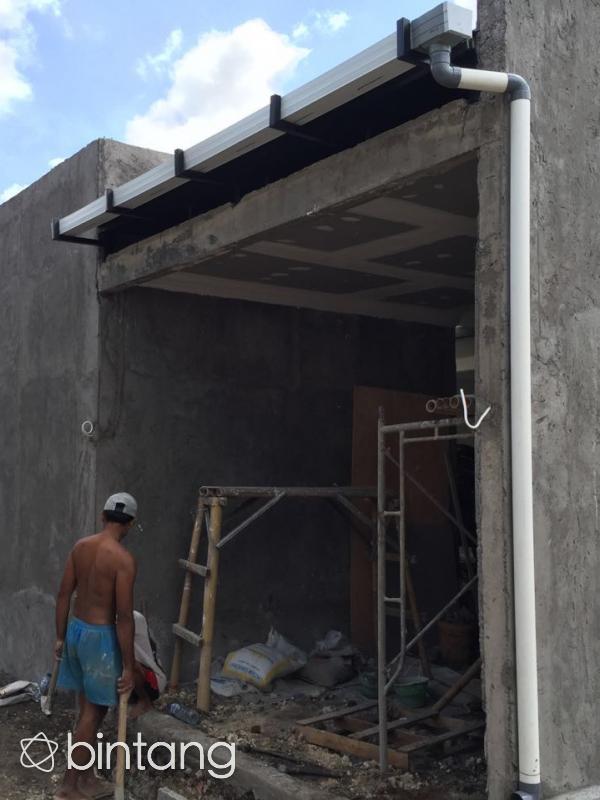 Villa Lulu Tobing dalam proses pembangunan. (Riswinanti Permatasari/Bintang.com)