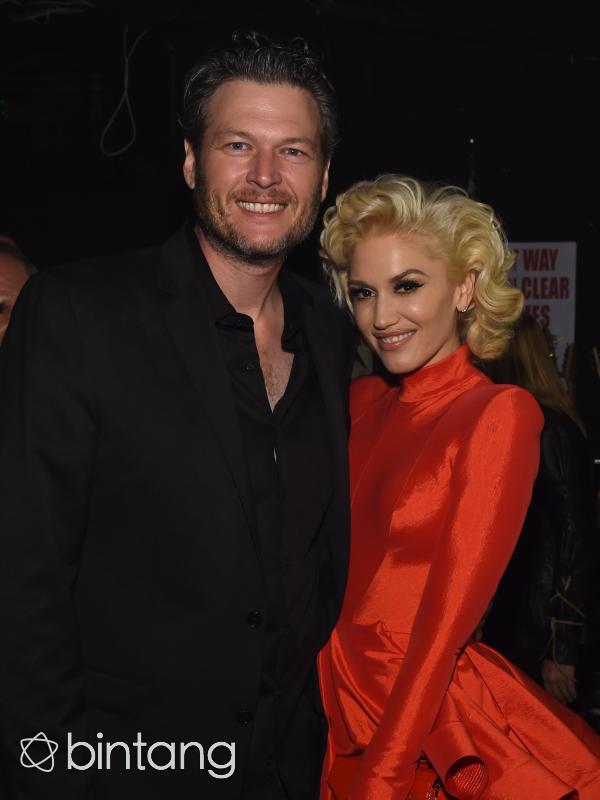 Gwen Stefani dan Blake Shelton kabarnya akan segera melangsungkan pernikahan pada malam natal. (AFP/Bintang.com)