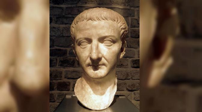 Patung dada Kaisar Tiberius. Kabar selentingan para tokoh Romawi Kuno dan Yunani Kuno menjadi pembicaraan di tengah-tengah masyarakat pada masanya. (Sumber Ancient Origins)