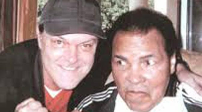 Muhammad Ali dan Tim Shanahan (Mirror.co.uk)