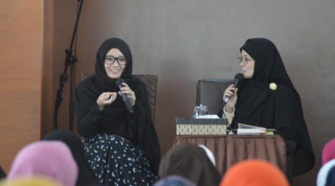 Gisella, gadis Bandung cantik yang putuskan jadi muslim gara-gara lihat iklan sirup di bulan Ramadan | Via: daaruttauhiid.org