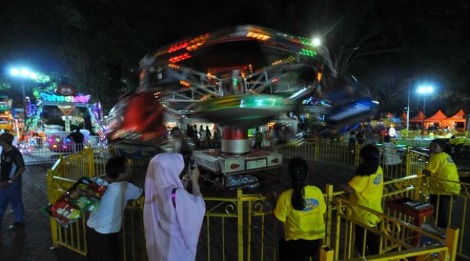 Wahana permainan di area Jakarta Fair (Liputan6.com/Yoppy Renato)